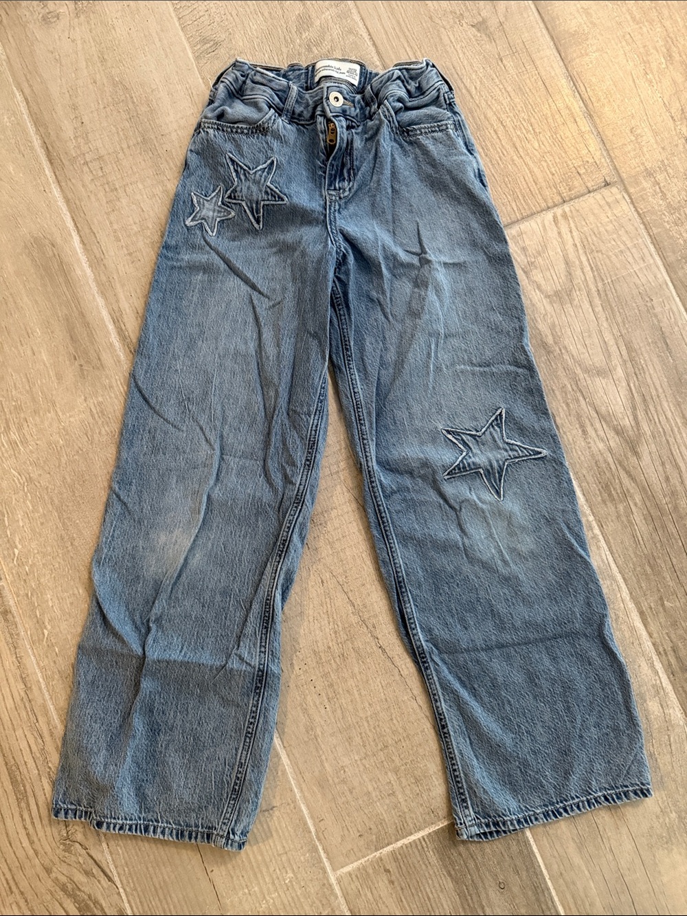 abercrombie kids Blue Star-Detail Relaxed Men’s Jeans